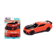 (Premium rubber wheels) 1:64 model car Auto World 2019 Chevy Camaro ZL1 1LE Crush Orange w/Black Hoo