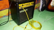 Amplifier gitar listrik atau akustik (bekas)