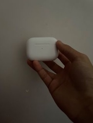 Apple AirPods Pro 充電盒