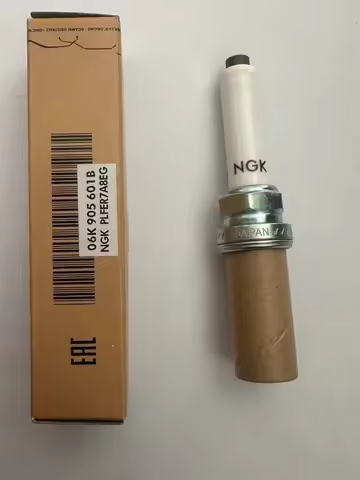 06K905601B Platinum Spark Plfer7A8EG is suitable for A3 A4 A6 Q7 TT Volkswagen Golf Skoda Octavia 06