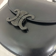 亮面小牛皮 Teen Chain  Besace Triomphe 手袋 黝黑款