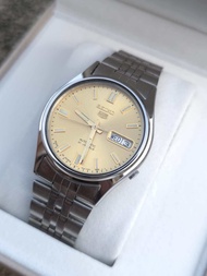 นาฬิกา  Seiko 5​ ​ Automatic​ กลไกลระบบเครื่อง 7s26 หน้าทอง ของแท้100%