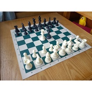 Chess set includes 4 Queens, meeting international competition standards.