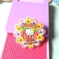 Hello Kitty襟章