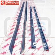 TOYOTA [RETAIL] Rubber Seam Strip Molding Glass Weather Strip Car Old HiaceTOYOTA