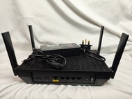 Linksys EA9350 v2  AX4500 雙頻 Wi-Fi 6 路由器。