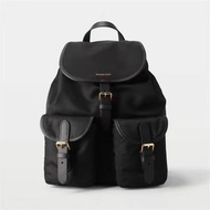 BURBERRY 正品 💥VIP限量優惠💥 純黑色內裡經典格紋尼龍防潑水大容量背包旅行袋 小金色字圖案 男女可用 全新連吊牌只有一批 (官網售約HK7800)size: 32×25.5x14cm
 🩷