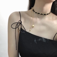 Y-shaped chocker necklace