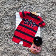 Ready stock . Jumpers  baby Gap.