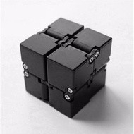 INFINITY CUBE - Khối lập phương vô cực (màu đen)