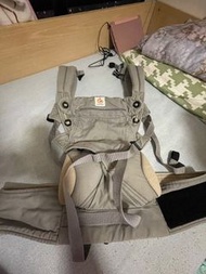 Ergobaby揹帶