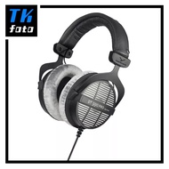 beyerdynamic DT 990 Pro Over-Ear Headphones