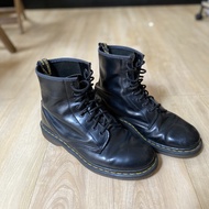 dr martens original 8 holes