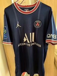 PSG 主場Messi球衣