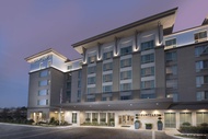 亞特蘭大阿爾法利塔/阿瓦隆地區萬怡飯店 (Courtyard by Marriott Atlanta Alpharetta-Avalon Area)