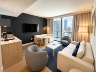 Luxury 1BR - Resort-Style Pool - Central Miami