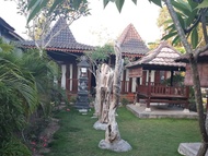 拉努薩家庭旅館及平房 (La Nusa Homestay &amp; Bungalow)