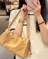 蔻馳全新雲朵包 香港現貨/順豐速遞