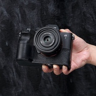 Suitable for Sony A7M5/A7M4 Leather Case A7M5 Camera Base First Layer Cowhide Camera Bag Protective 