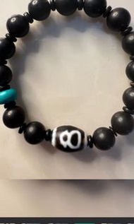 藏地，老念珠-黑檀木 + 寶瓶招財天珠。億萬經咒加持力的老佛珠，因為整串己不足108粒改為手串結緣，尺寸10mm,不議價