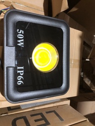 Đèn led pha cốc 50w 100w 200w IP66 ngoài trời siêu sáng BS