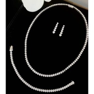 18k white gold diamond bracelet.