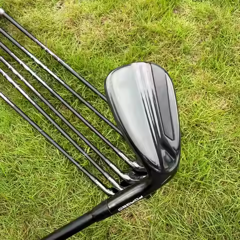 Brand New Golf Clubs P790 classic Iron Set ,4,5,6,7,8,9,P ,7PCS，Golf Clubs Steel/Graphite Shaft R/S 
