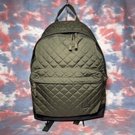 90% new head porter olive drab green zippers quilt backpack 軍綠色尼龍菱格拉鏈背囊 書包 背包