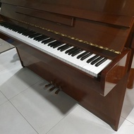 Piano Yamaha M1. Piano Yamaha bekas. Piano bekas