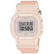 【柒號本舖】CASIO 卡西歐G-SHOCK WOMAN電子錶-粉橘色 / GMD-S5600CT-4