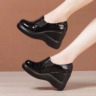 A- 7 A round toe thick sole shoes waterproof platform light weight leather shoes for women