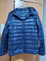 Uniqlo 輕羽絨外套 藍色