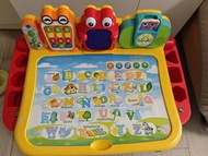 VTech 點讀學習桌