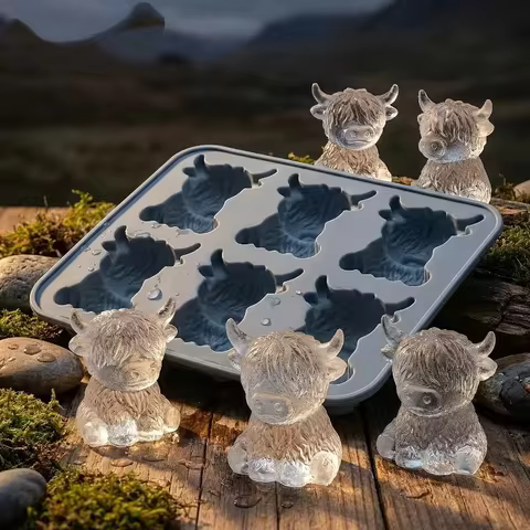Mini Highland Cow Candle Mold, 3D Cute Silicone Pattern, Reusable and Also Suitable for Soap, etc.