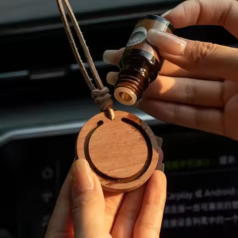 1PC Round Premium Wood Diffuser - Handmade from White Wax Wood and Black Walnut - Elegant Car Suspen