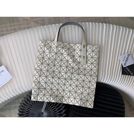 Issey Miyake/Issey Miyake Bag New Style Ten Grid 10 Grid Female Bag Rhombus Portable Shoulder Bag