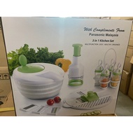 salad spinner, mini chopper, organizer