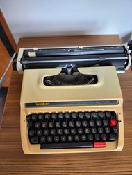 80年代【Brother】typewriter  A3,A4  商用打字機（連盒）