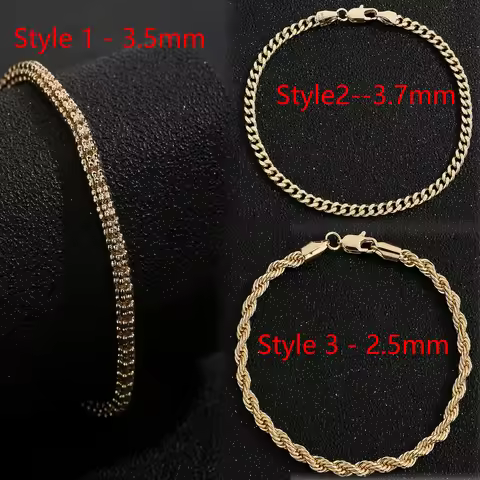 This 2.5mm thin brass bracelet with a 14K gold chain is suitable for everyday wear and can be worn o