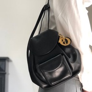 Christian Dior 迪奧 ∣ 黑色 Logo 吊飾皮革後背包 ∣ Vintage