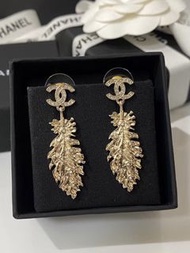 Chanel Earrings 吊墜耳環 CC Logo 羽毛耳環