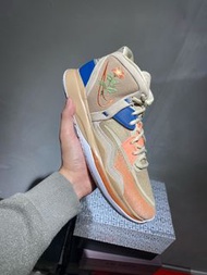 Kyrie Infinity Floral US 11