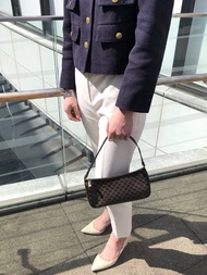 【 日本直送　名牌中古包 】CELINE 黑老花 PVC 復古迷你半月包