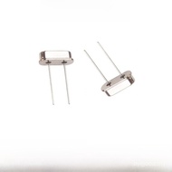 Pengayun Kristal Sisipan Terus HC-49S 19.6608MHZ 19.6608M Pemalam Kristal Kuarza Pasif DIP-2