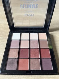 NYX Ultimate 16 色眼影盤