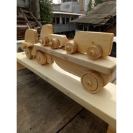 Terapik Wooden Truck / Mainan mobil kayu anak / Miniatur Truk Kayu