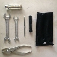 HONDA C70/EX5/KRISS/WAVE100 SPANER SET