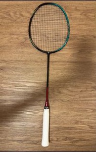 Yonex Astrox 88s JP羽毛球拍