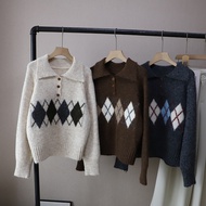 Women's Korean Loose Argyle Turn-down Collar Sweater