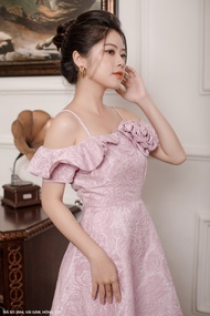 ĐẦM XÒE 2 DÂY RỚT VAI ĐÍNH HOA HỒNG TRƯỚC NGỰC 2504